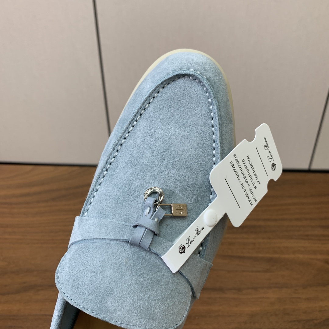 【Loro Piana】乐福鞋。意大利顶级羊绒复古优雅低调奢华。时尚性与皮料实用性同样兼具依然全网最高品