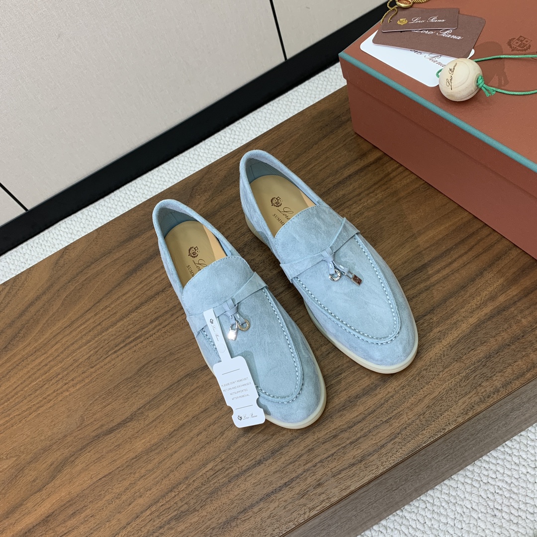 【Loro Piana】乐福鞋。意大利顶级羊绒复古优雅低调奢华。时尚性与皮料实用性同样兼具依然全网最高品