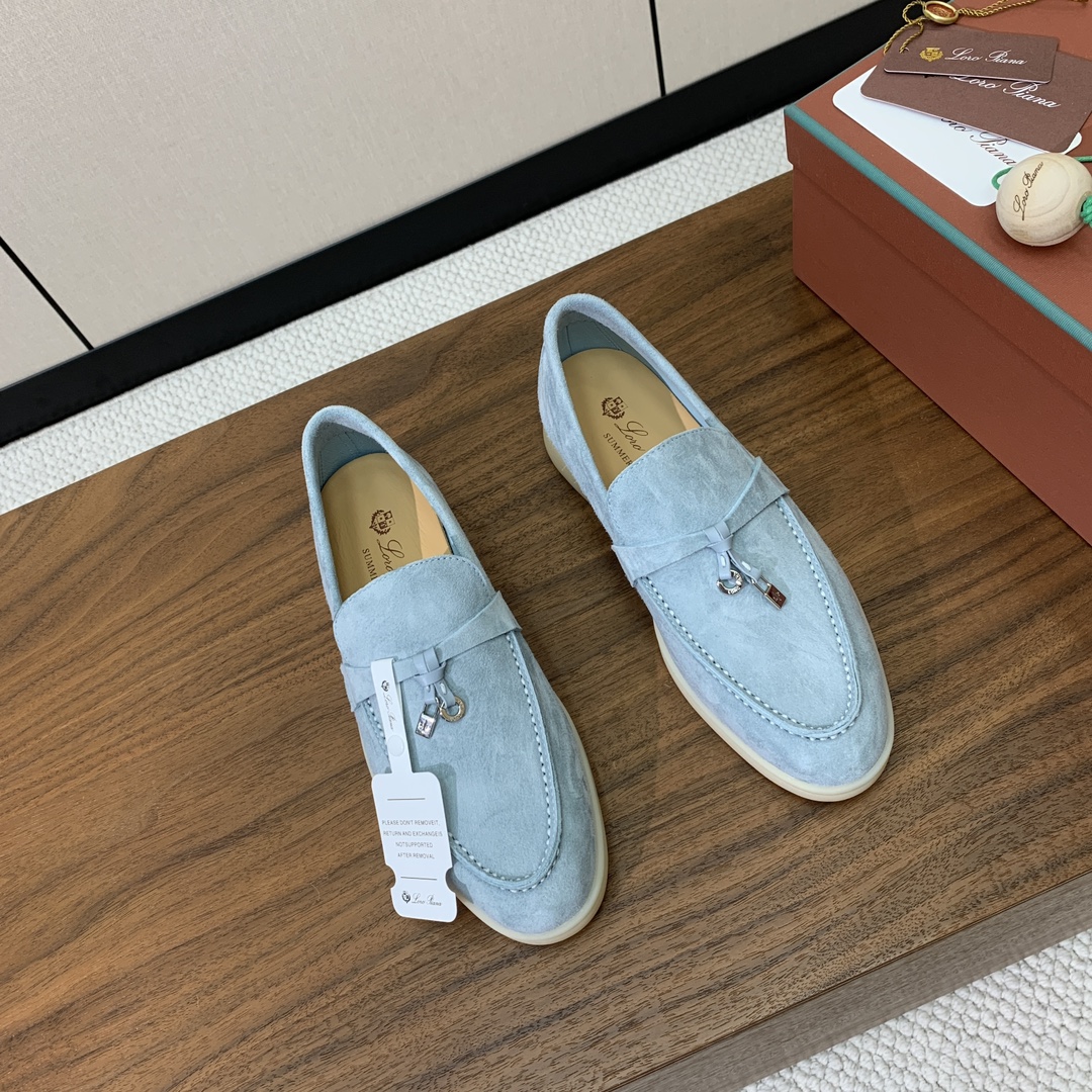 【Loro Piana】乐福鞋。意大利顶级羊绒复古优雅低调奢华。时尚性与皮料实用性同样兼具依然全网最高品