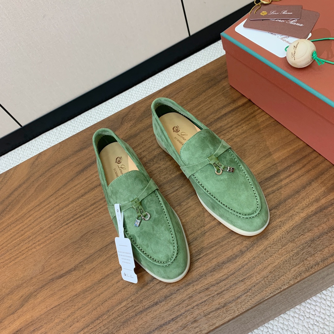 【Loro Piana】乐福鞋。意大利顶级羊绒复古优雅低调奢华。时尚性与皮料实用性同样兼具依然全网最高品