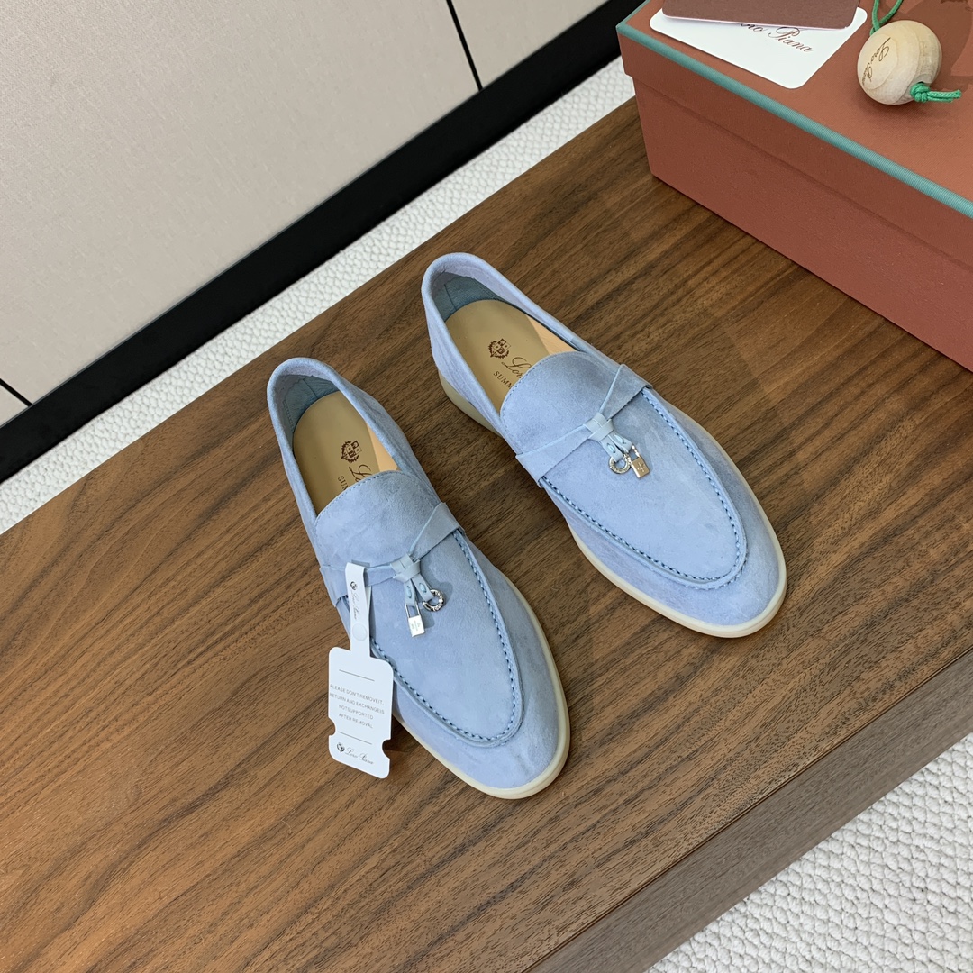 【Loro Piana】乐福鞋。意大利顶级羊绒复古优雅低调奢华。时尚性与皮料实用性同样兼具依然全网最高品