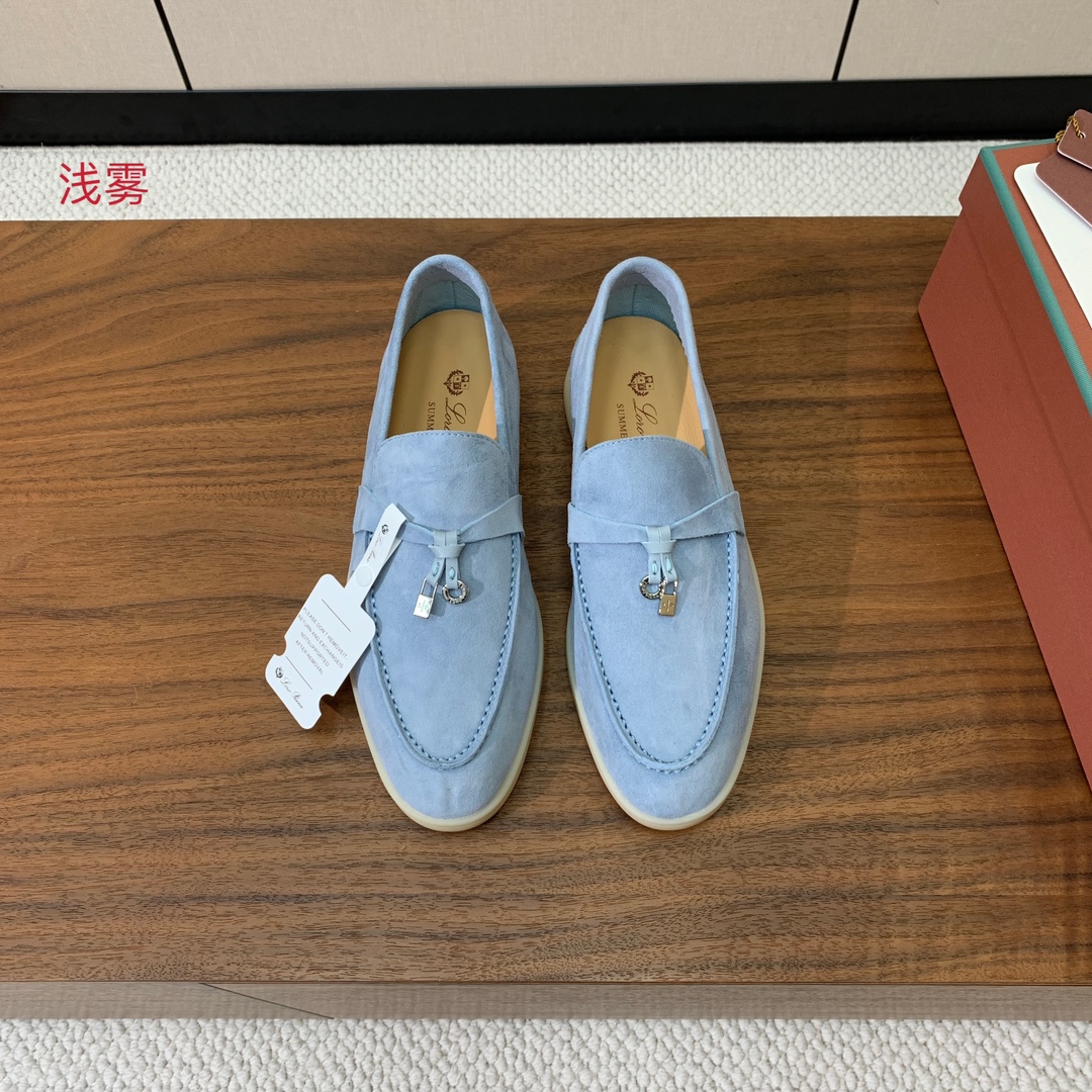 【Loro Piana】乐福鞋。意大利顶级羊绒复古优雅低调奢华。时尚性与皮料实用性同样兼具依然全网最高品