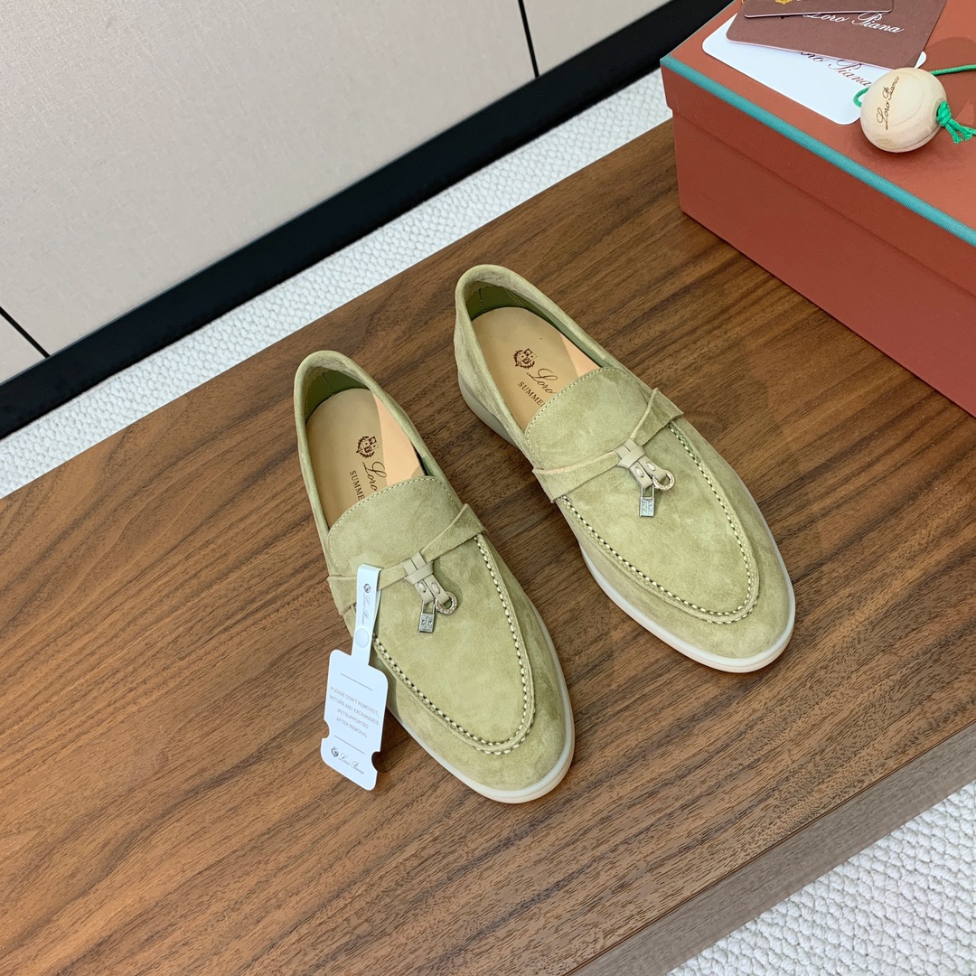 【Loro Piana】乐福鞋。意大利顶级羊绒复古优雅低调奢华。时尚性与皮料实用性同样兼具依然全网最高品