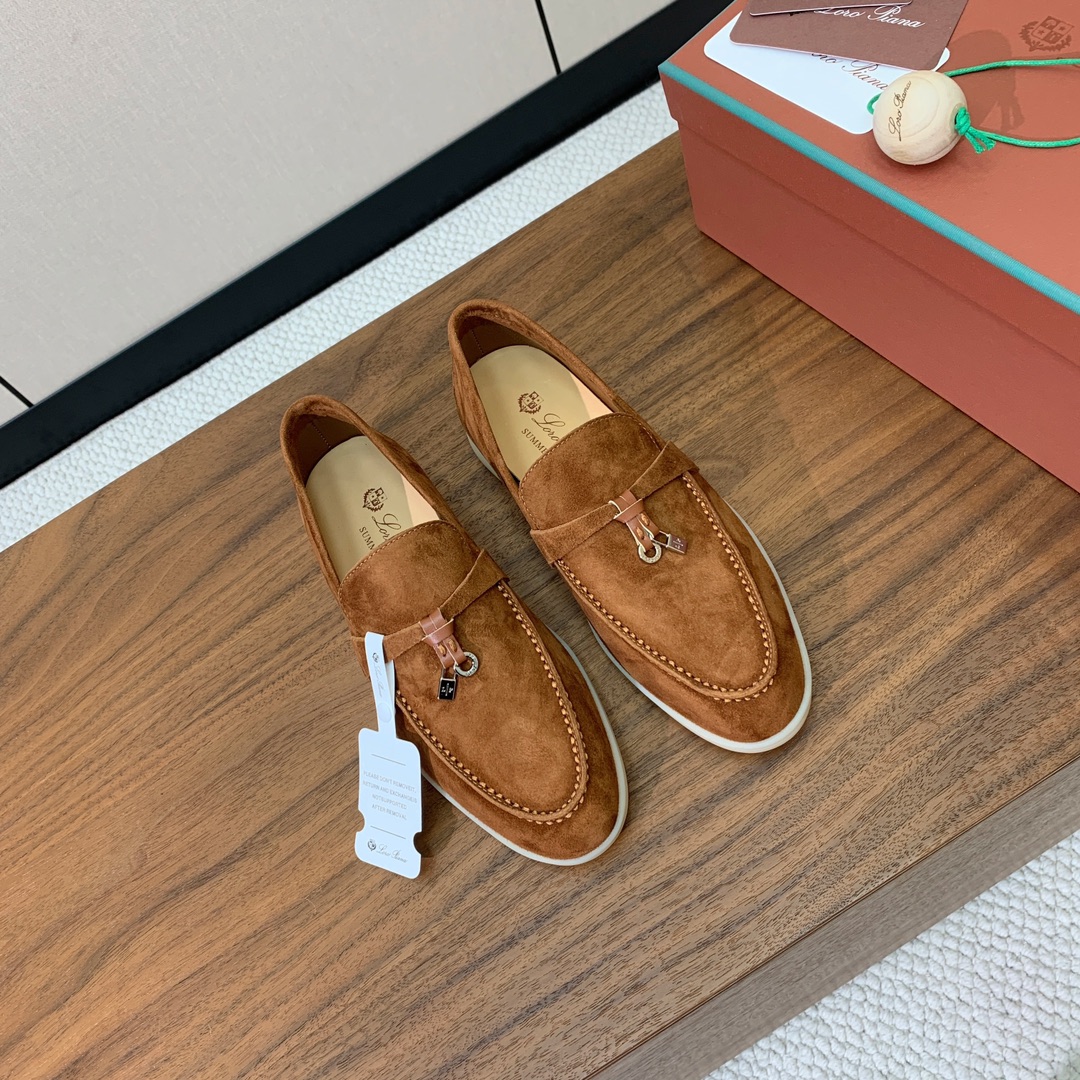 【Loro Piana】乐福鞋。意大利顶级羊绒复古优雅低调奢华。时尚性与皮料实用性同样兼具依然全网最高品