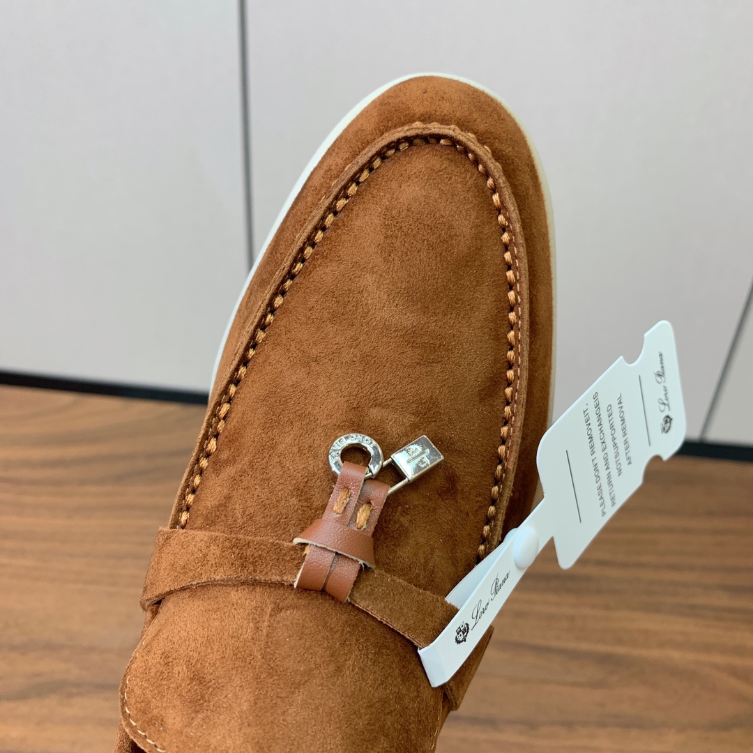 【Loro Piana】乐福鞋。意大利顶级羊绒复古优雅低调奢华。时尚性与皮料实用性同样兼具依然全网最高品