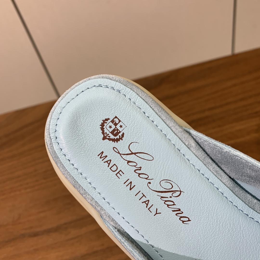 【Loro Piana】包头拖。意大利顶级羊绒复古优雅低调奢华。时尚性与皮料实用性同样兼具依然全网最高品