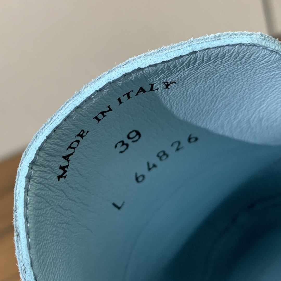 【Loro Piana】包头拖。意大利顶级羊绒复古优雅低调奢华。时尚性与皮料实用性同样兼具依然全网最高品