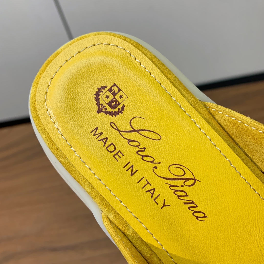 【Loro Piana】包头拖。意大利顶级羊绒复古优雅低调奢华。时尚性与皮料实用性同样兼具依然全网最高品