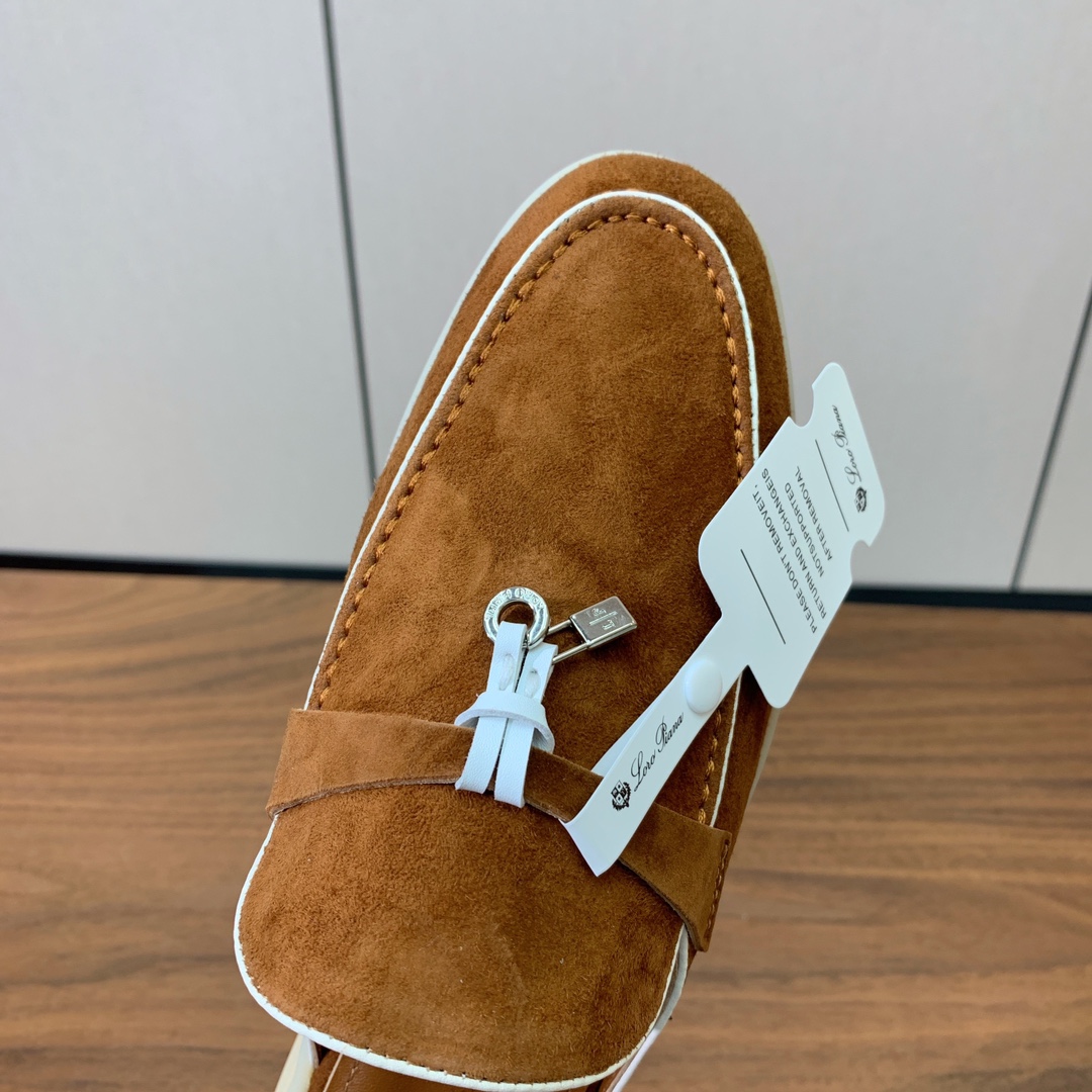 【Loro Piana】锁边包头拖。意大利顶级羊绒复古优雅低调奢华。时尚性与皮料实用性同样兼具依然全网最