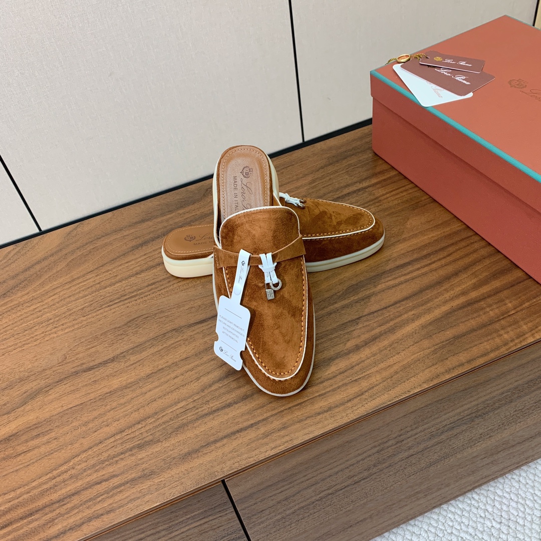 【Loro Piana】锁边包头拖。意大利顶级羊绒复古优雅低调奢华。时尚性与皮料实用性同样兼具依然全网最