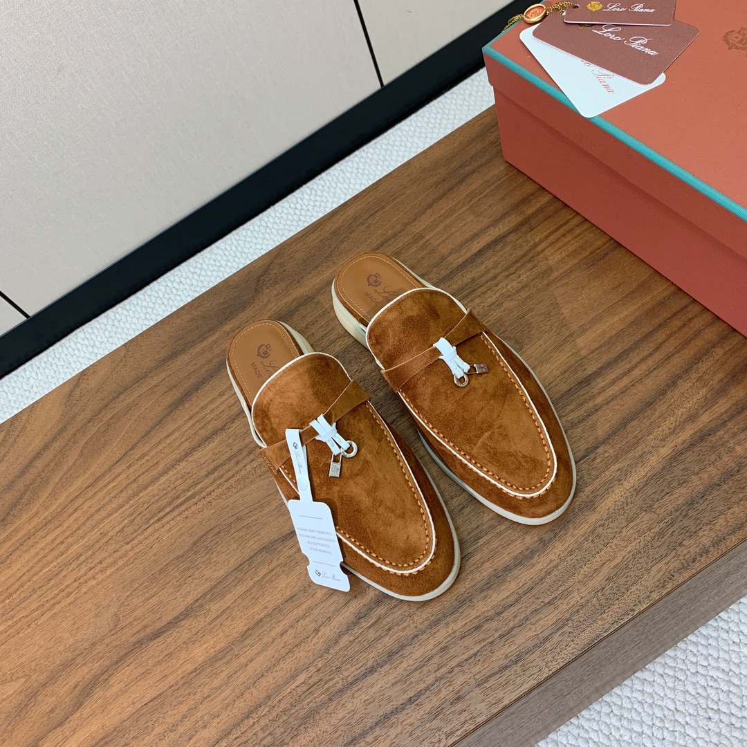 【Loro Piana】锁边包头拖。意大利顶级羊绒复古优雅低调奢华。时尚性与皮料实用性同样兼具依然全网最