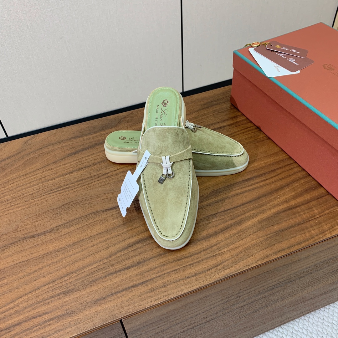 【Loro Piana】锁边包头拖。意大利顶级羊绒复古优雅低调奢华。时尚性与皮料实用性同样兼具依然全网最