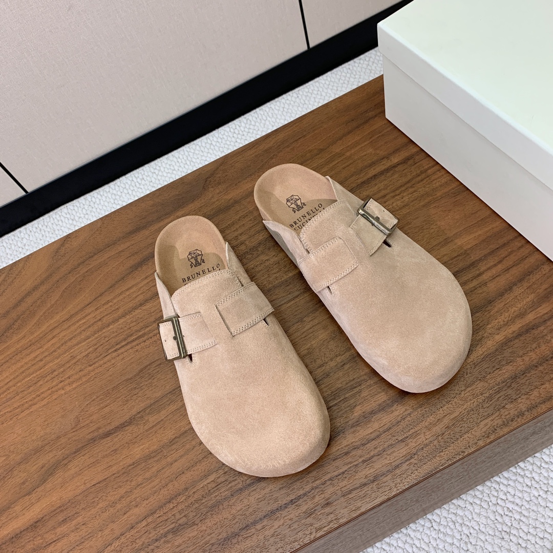 【BRUNELL* CUCINELL*】男款半包拖鞋。材质：进口环保牛绒、橡胶大底。
码数：38-45（