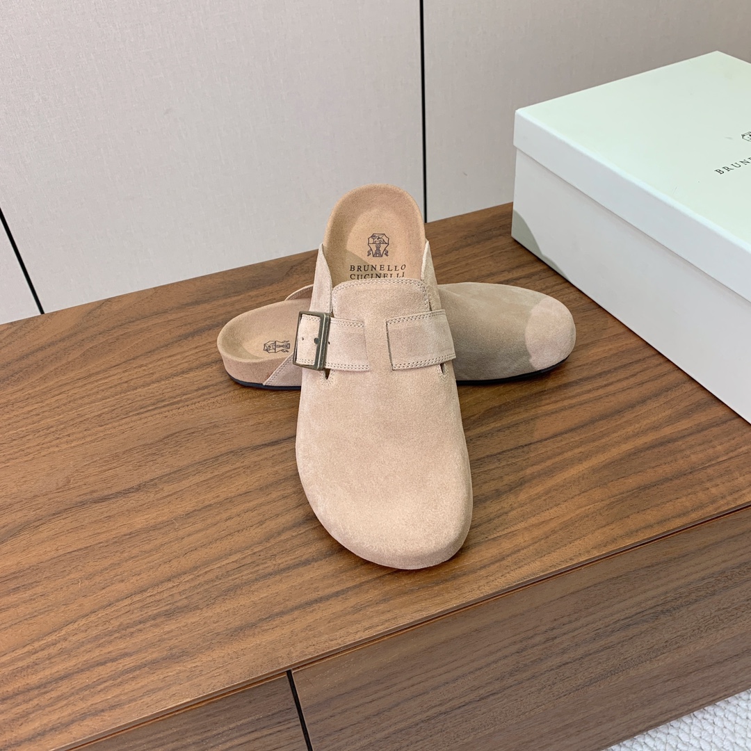 【BRUNELL* CUCINELL*】男款半包拖鞋。材质：进口环保牛绒、橡胶大底。
码数：38-45（