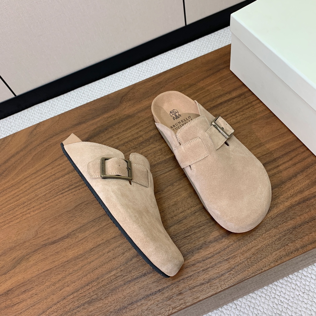 【BRUNELL* CUCINELL*】男款半包拖鞋。材质：进口环保牛绒、橡胶大底。
码数：38-45（