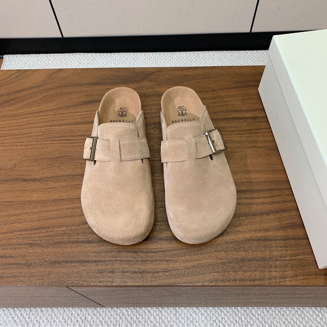 【BRUNELL* CUCINELL*】男款半包拖鞋。材质：进口环保牛绒、橡胶大底。
码数：38-45（