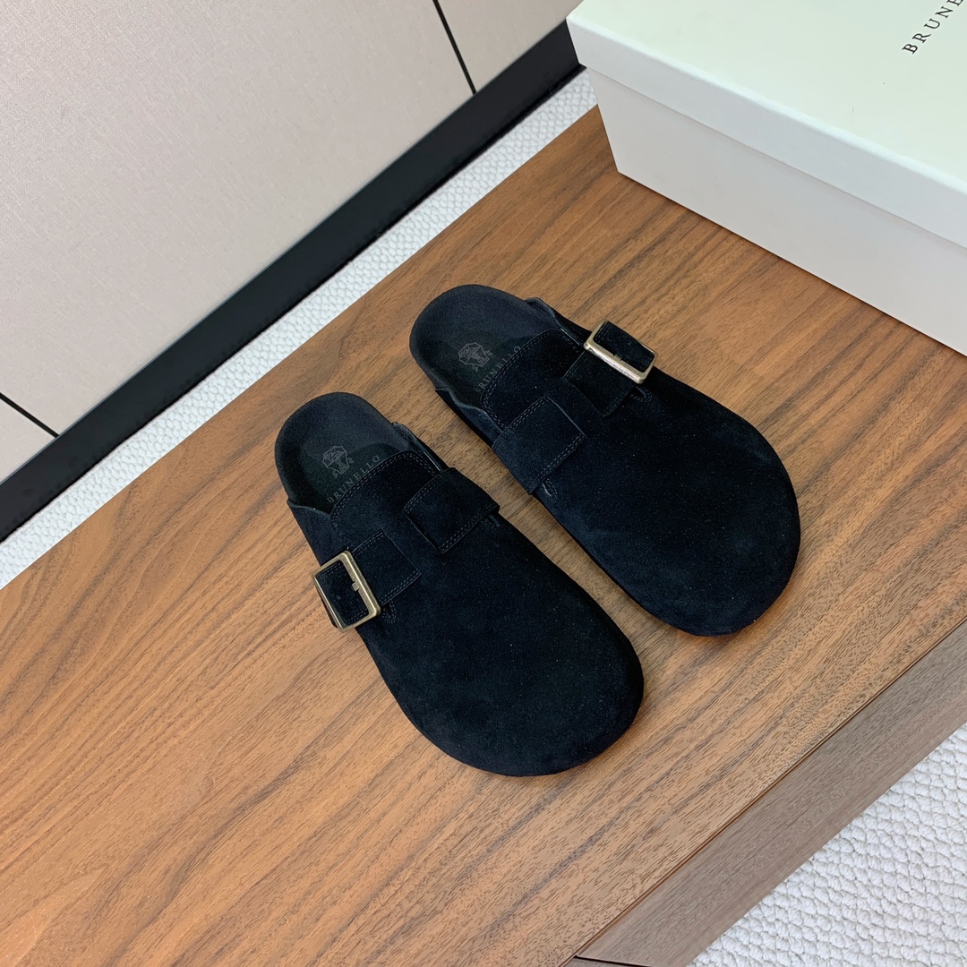 【BRUNELL* CUCINELL*】男款半包拖鞋。材质：进口环保牛绒、橡胶大底。
码数：38-45（