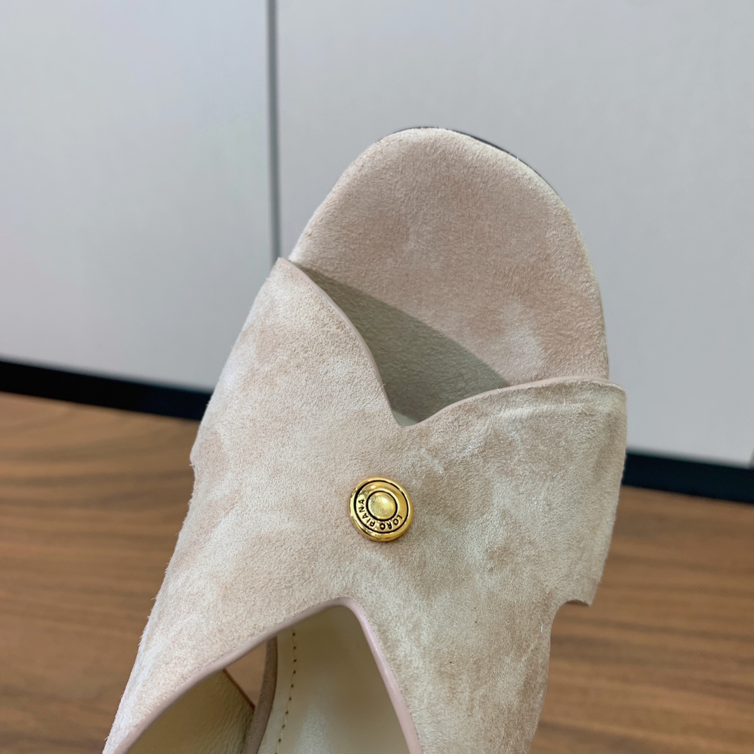 【Loro Piana】经典复古绝美坡跟拖鞋。简约即时髦、松弛的高级感。感受夏日感高级穿搭。面料羊京，内