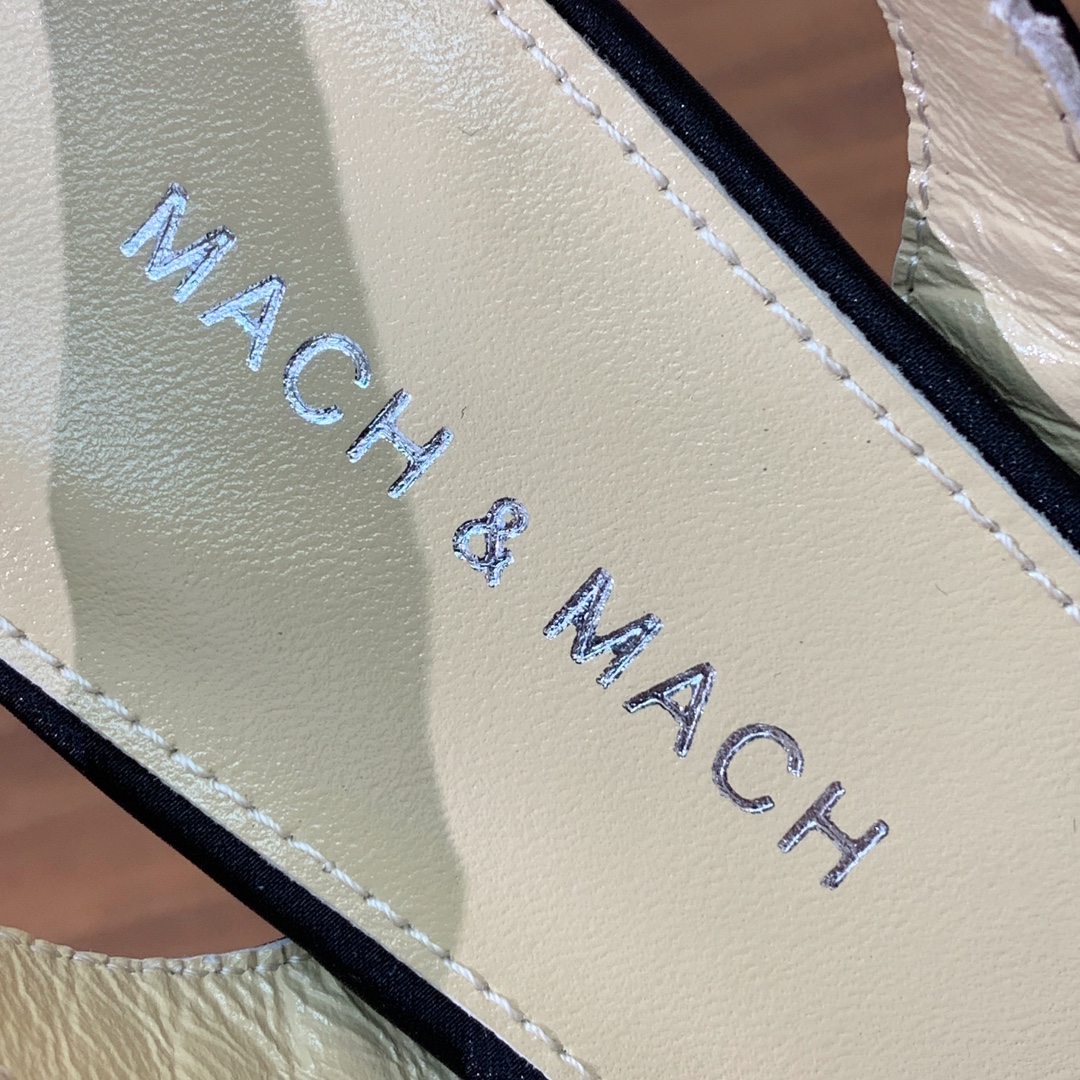 【Mach＆Mach】蝴蝶结真丝单鞋。简约气质款式。鞋面真丝。羊皮内里，真皮大底。跟高5.5cm
码数：