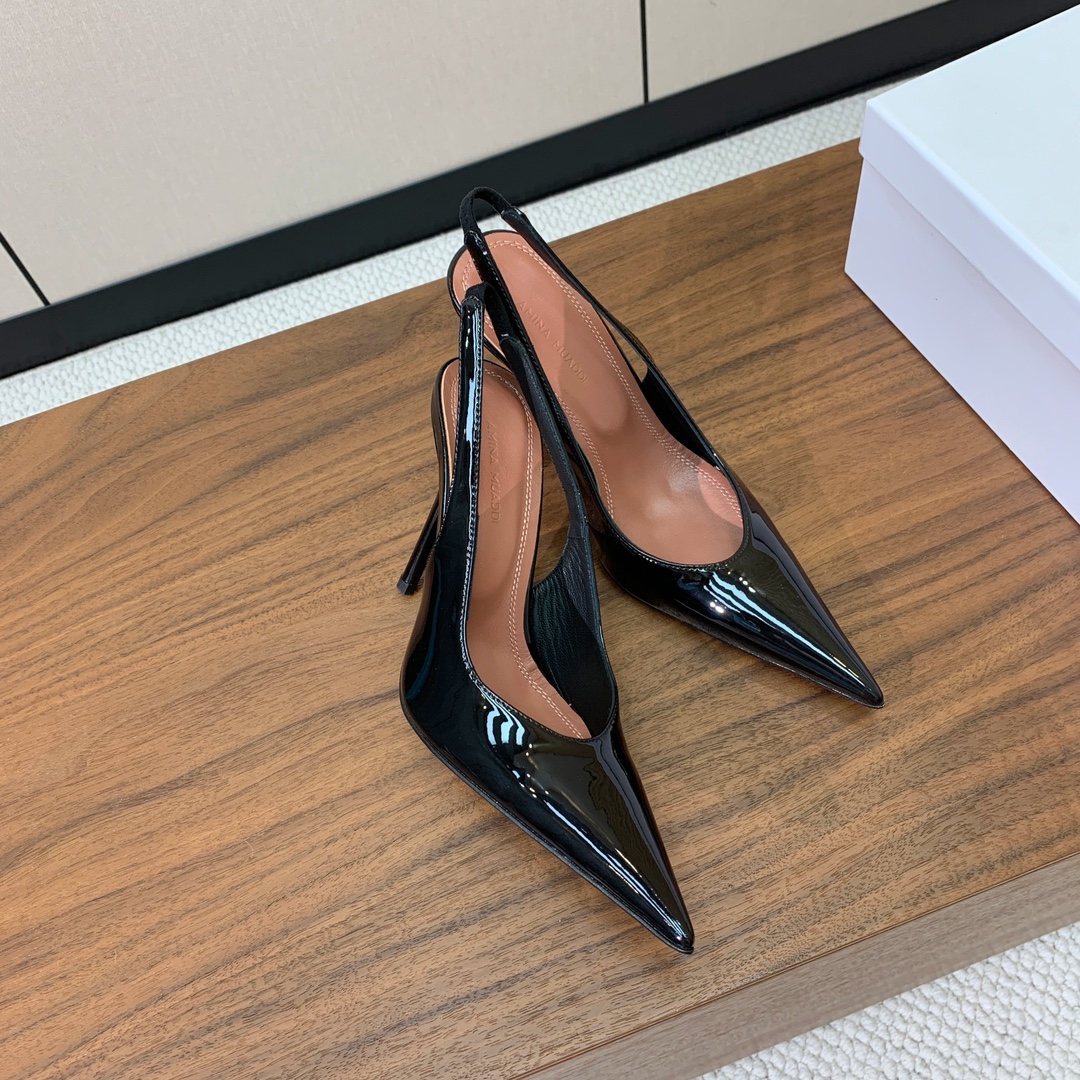 【Amina Muaddi】后空尖头单鞋。简约气质款。鞋面真丝、豹纹、漆皮。羊皮垫脚、注塑真皮大底。跟高