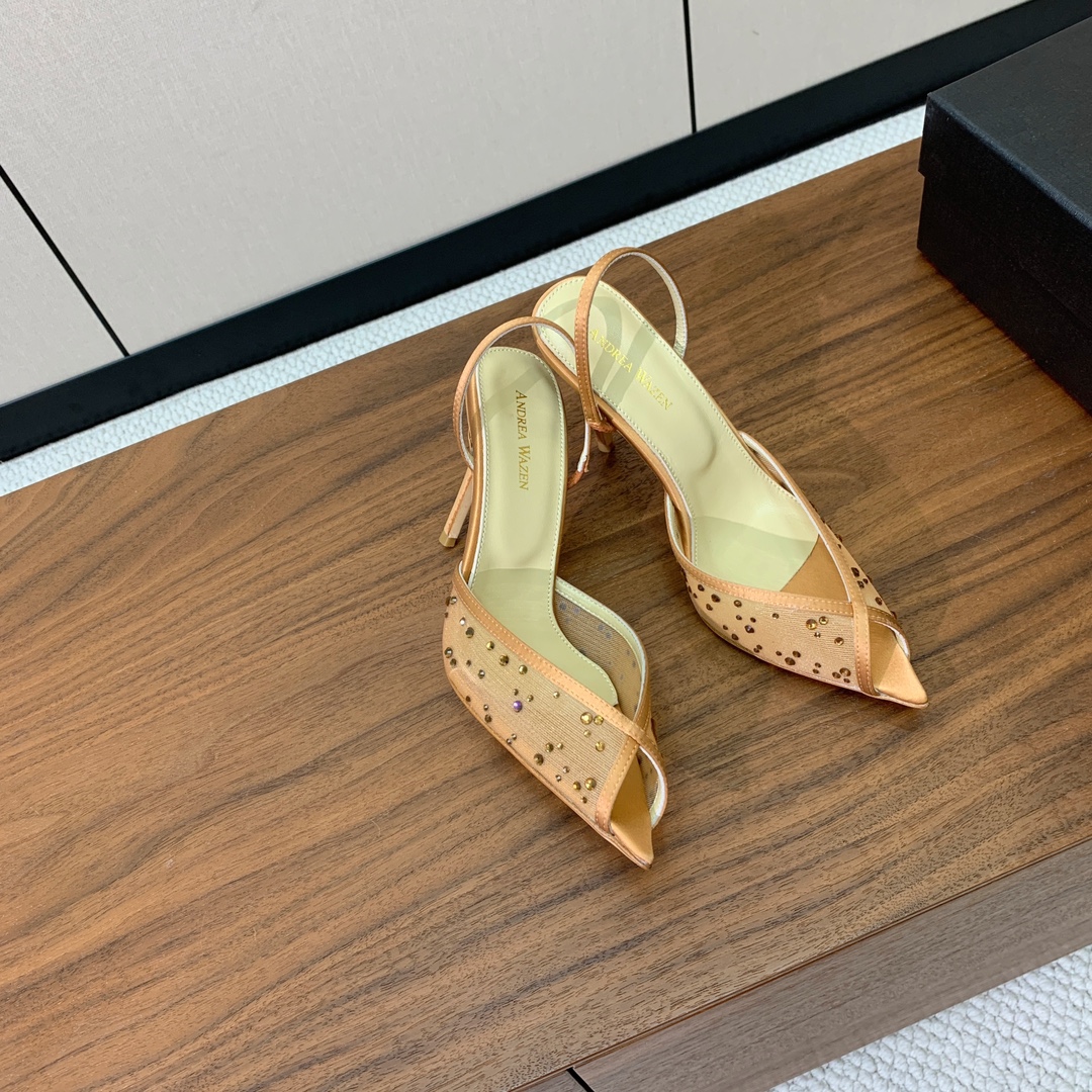 【Anderea Wazen】网钻凉鞋。非常的美，上脚无敌了。鞋面进口网面烫钻。羊皮垫脚。真皮大底，跟高