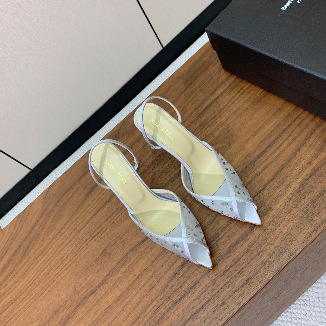 【Anderea Wazen】网钻凉鞋。非常的美，上脚无敌了。鞋面进口网面烫钻。羊皮垫脚。真皮大底，跟高