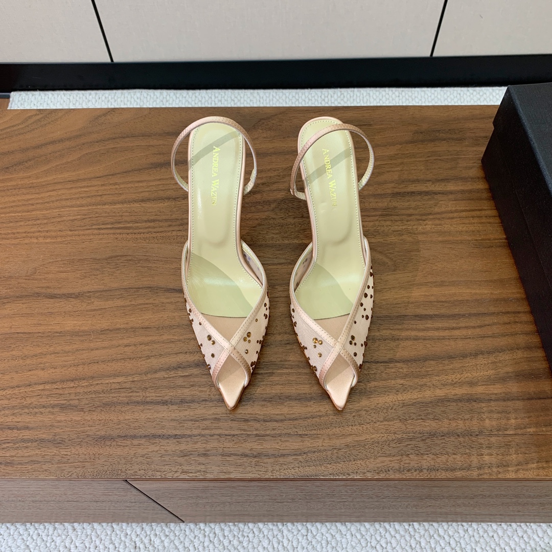 【Anderea Wazen】网钻凉鞋。非常的美，上脚无敌了。鞋面进口网面烫钻。羊皮垫脚。真皮大底，跟高