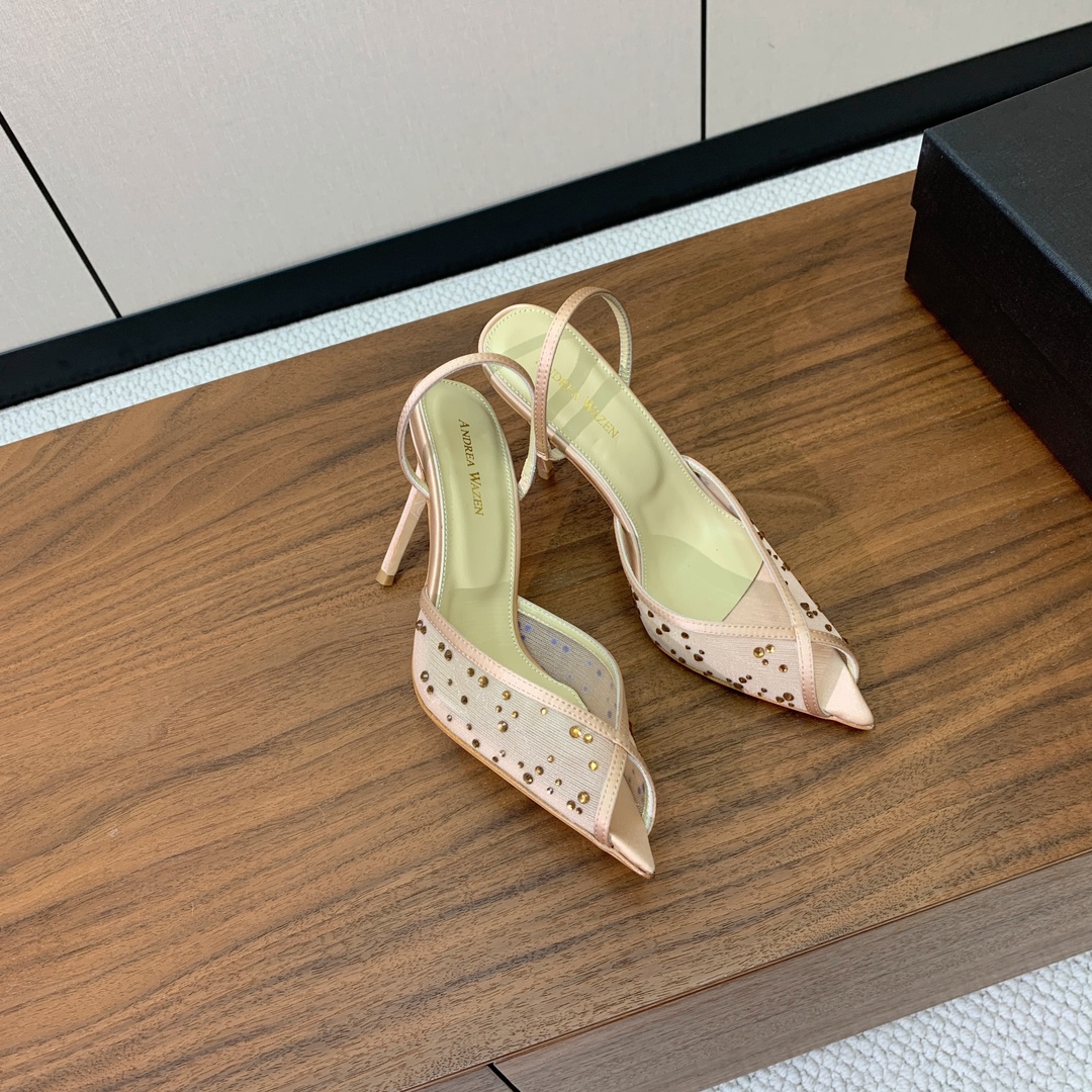 【Anderea Wazen】网钻凉鞋。非常的美，上脚无敌了。鞋面进口网面烫钻。羊皮垫脚。真皮大底，跟高