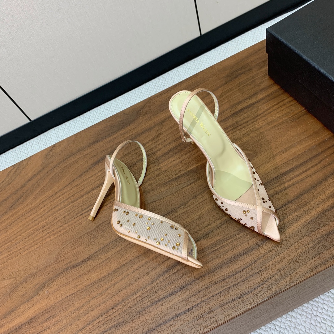 【Anderea Wazen】网钻凉鞋。非常的美，上脚无敌了。鞋面进口网面烫钻。羊皮垫脚。真皮大底，跟高