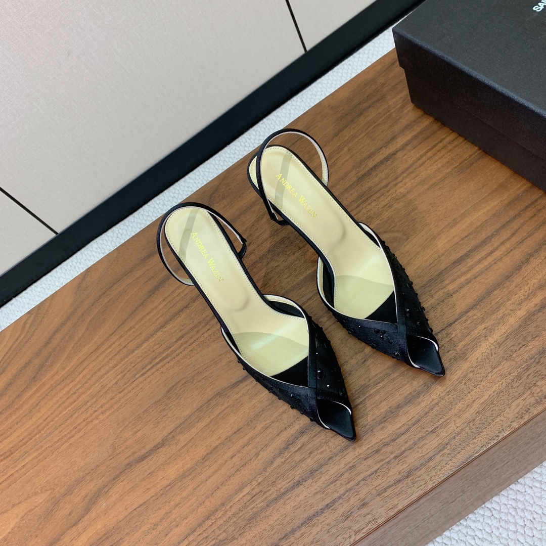 【Anderea Wazen】网钻凉鞋。非常的美，上脚无敌了。鞋面进口网面烫钻。羊皮垫脚。真皮大底，跟高