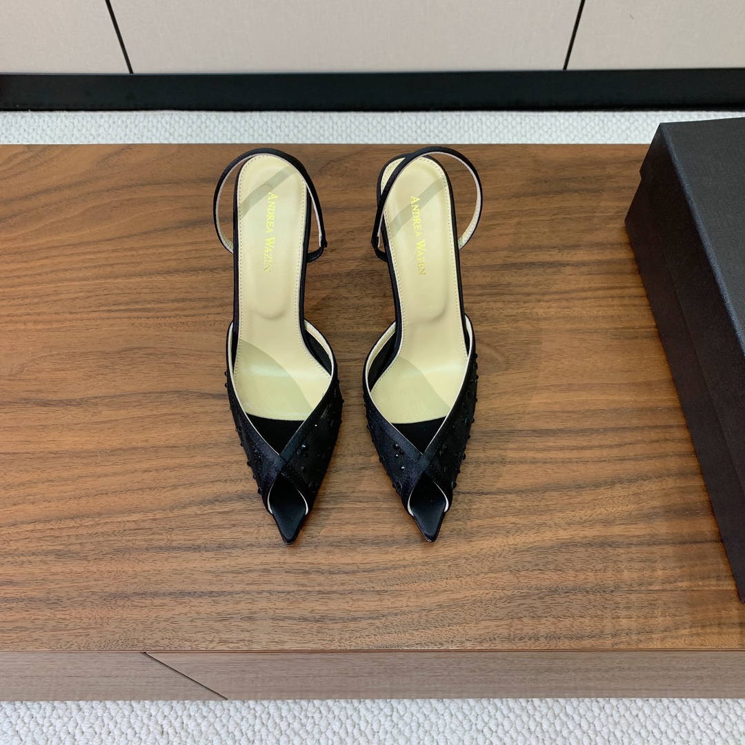 【Anderea Wazen】网钻凉鞋。非常的美，上脚无敌了。鞋面进口网面烫钻。羊皮垫脚。真皮大底，跟高