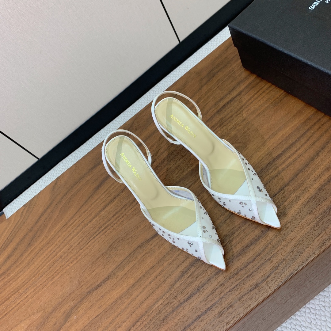 【Anderea Wazen】网钻凉鞋。非常的美，上脚无敌了。鞋面进口网面烫钻。羊皮垫脚。真皮大底，跟高