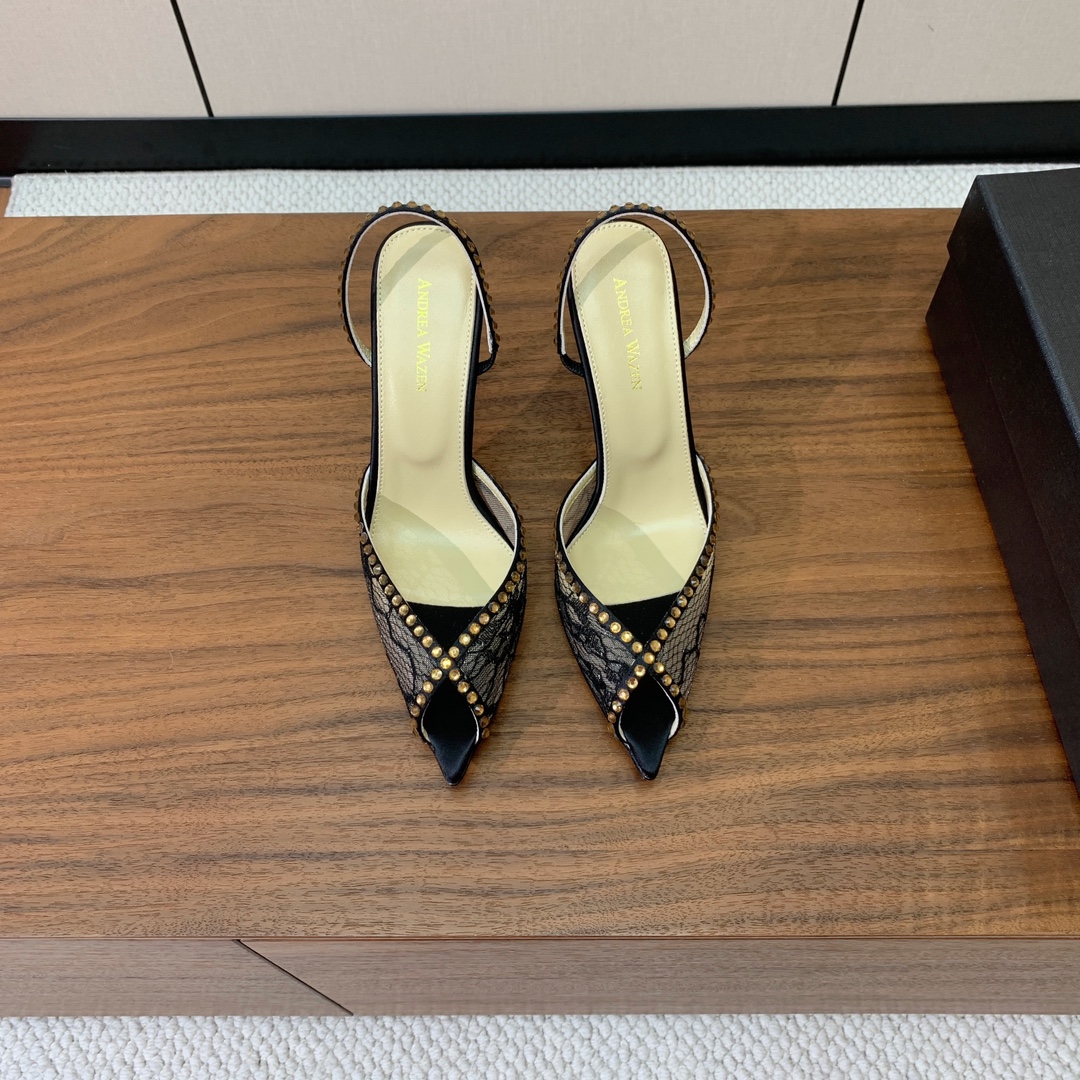 【Anderea Wazen】蕾丝凉鞋。纯手工蕾丝折叠工艺，非常的美，上脚无敌了。鞋面进口真丝+蕾丝。羊