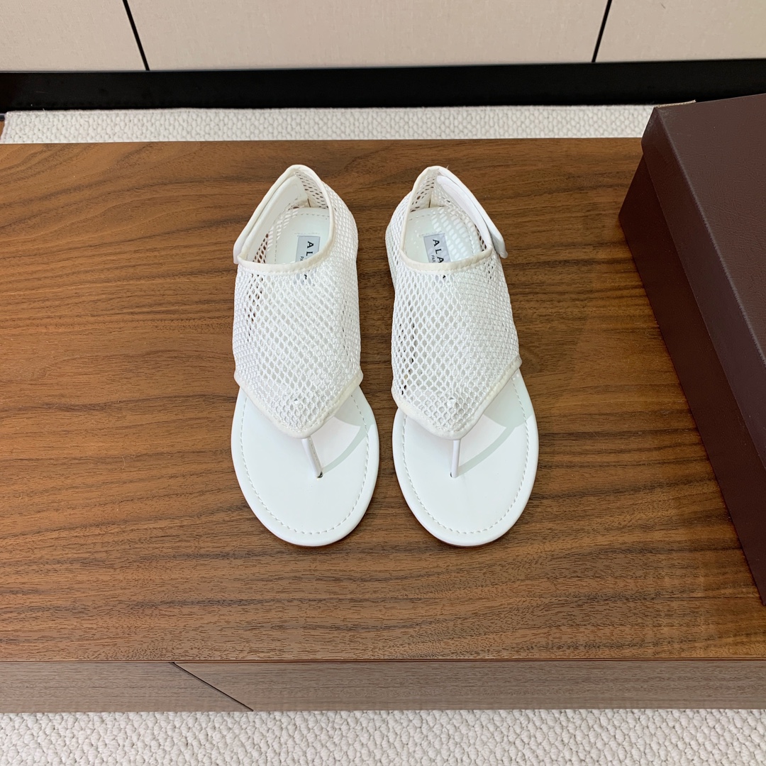 【Alaia】网面芭蕾舞平底鞋。顶级版。超级火，上脚超舒服超美。网面，羊皮垫脚，橡胶底，原版小皮箱。
码