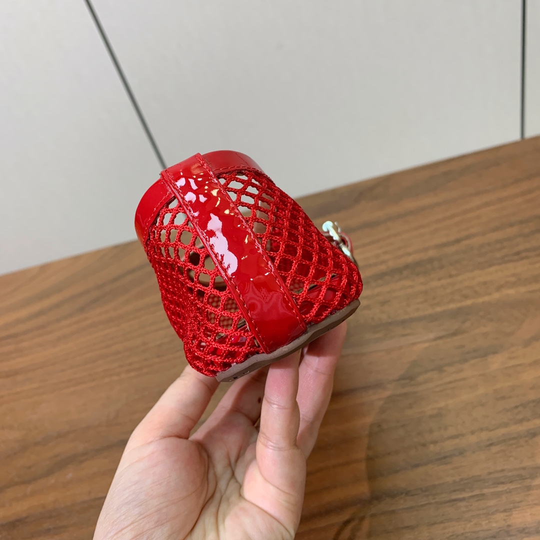 【Alaia】网面芭蕾舞平底鞋。顶级版。超级火，上脚超舒服超美。网面，羊皮垫脚，橡胶底，原版小皮箱。
码