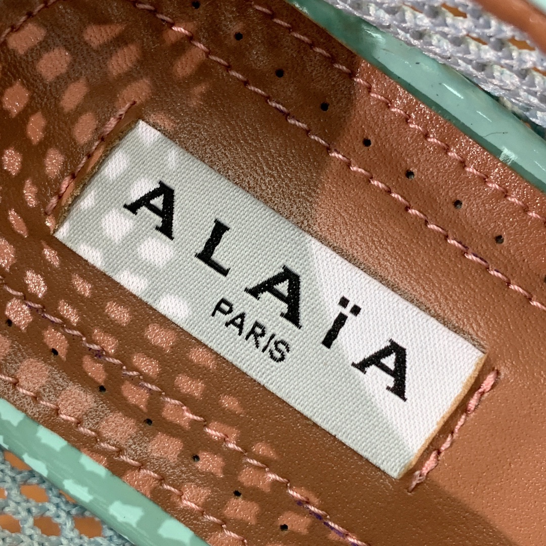 【Alaia】网面芭蕾舞平底鞋。顶级版。超级火，上脚超舒服超美。网面，羊皮垫脚，橡胶底，原版小皮箱。
码