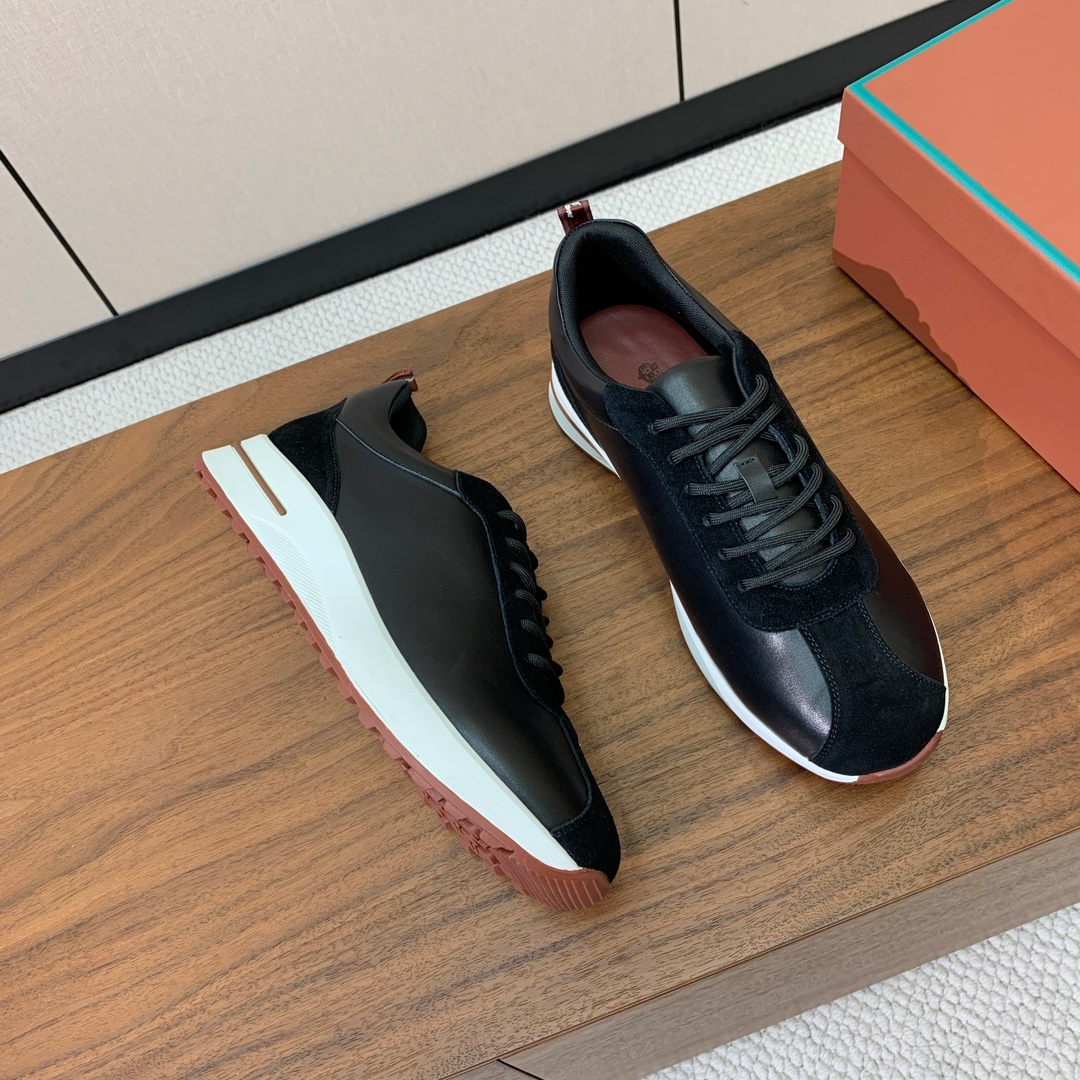 【Loro Piana】情侣款休闲运动鞋。简约时尚，鞋面采用牛反绒拼皮。羊皮垫脚。定制橡胶底。
码数：女