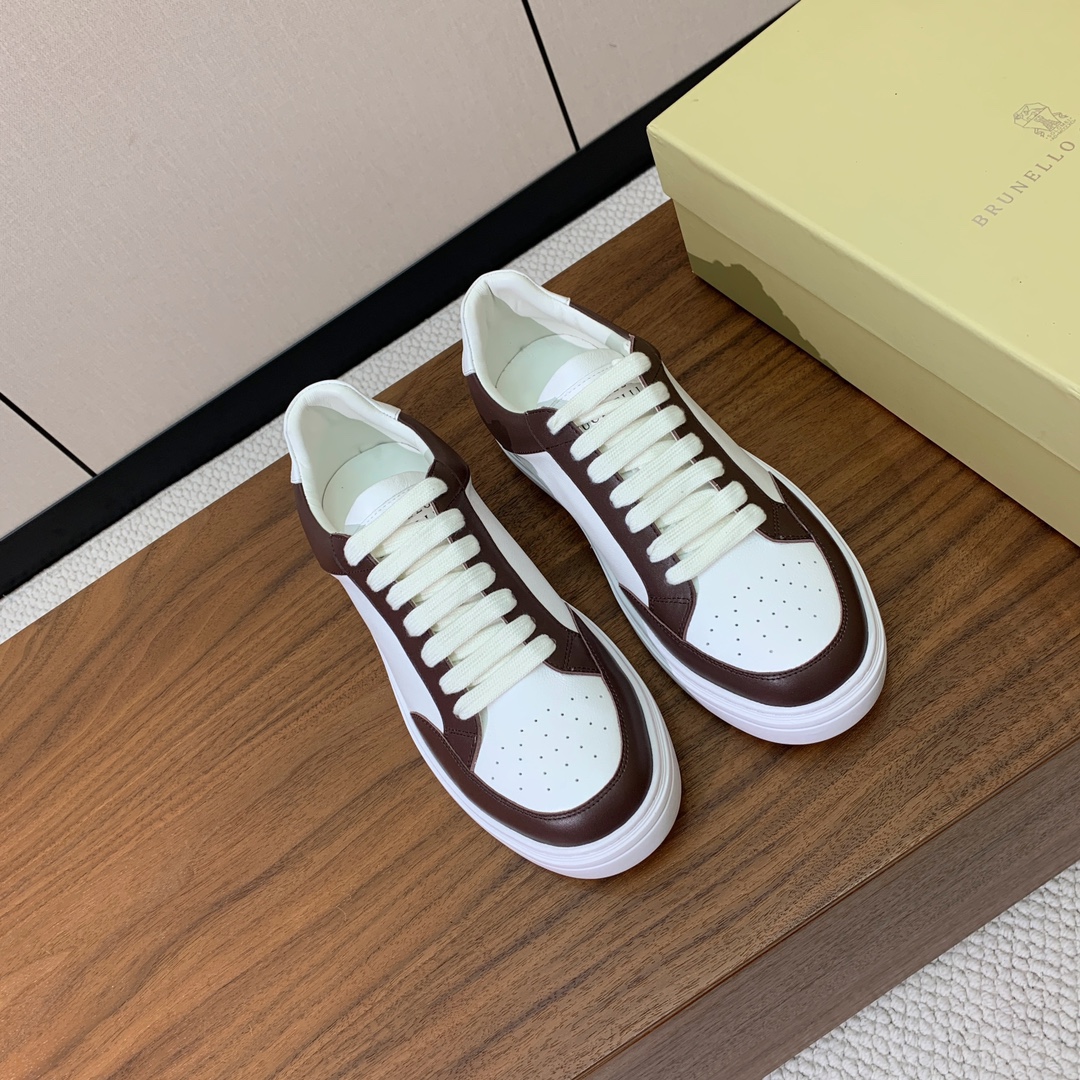 【BRUNELL* CUCINELL*】男款休闲鞋。简约时尚。鞋面牛皮、羊皮内里，高密度弹力乳胶（可拆卸