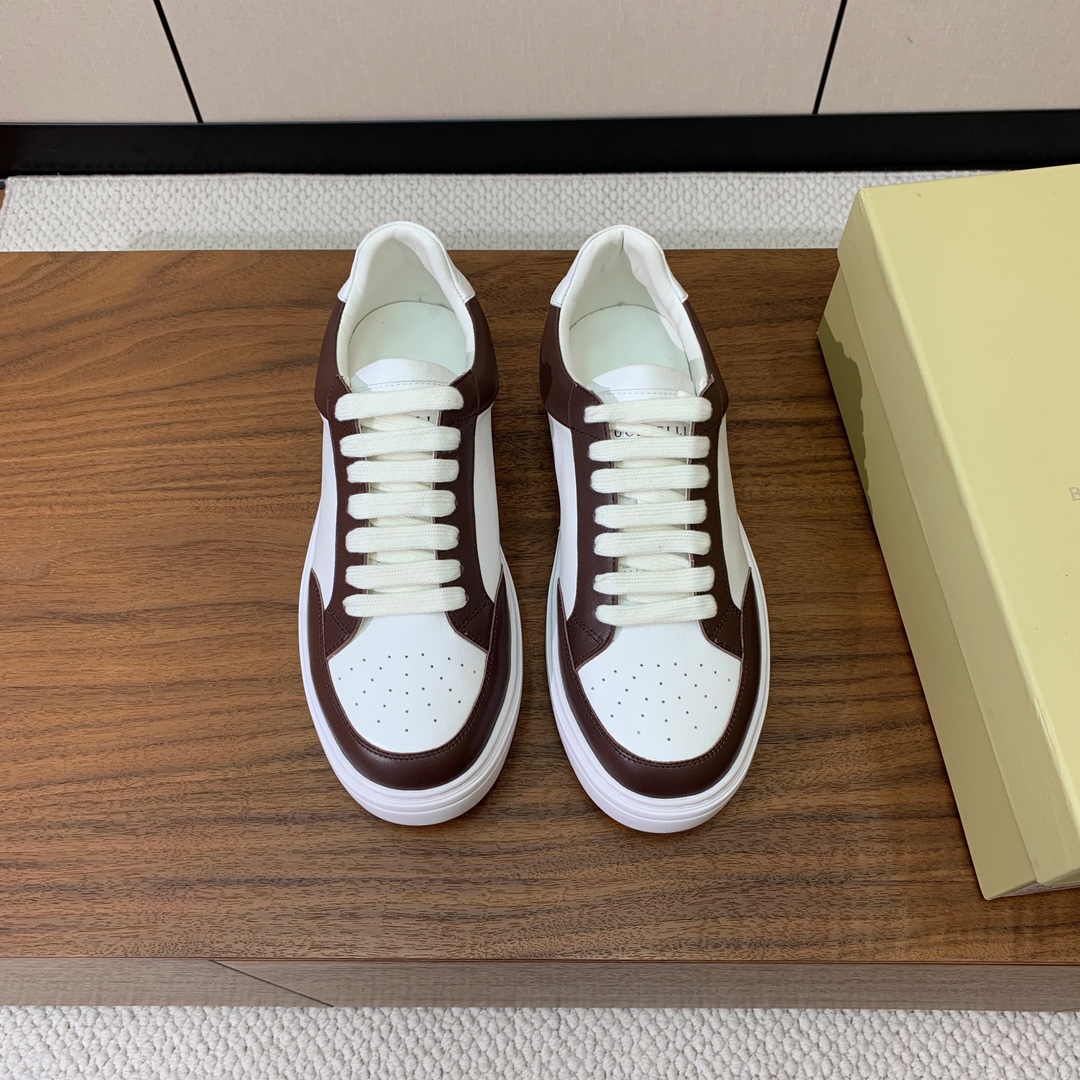 【BRUNELL* CUCINELL*】男款休闲鞋。简约时尚。鞋面牛皮、羊皮内里，高密度弹力乳胶（可拆卸