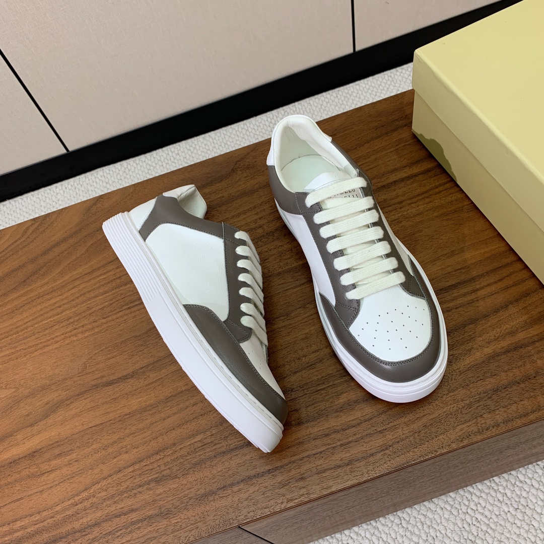 【BRUNELL* CUCINELL*】男款休闲鞋。简约时尚。鞋面牛皮、羊皮内里，高密度弹力乳胶（可拆卸