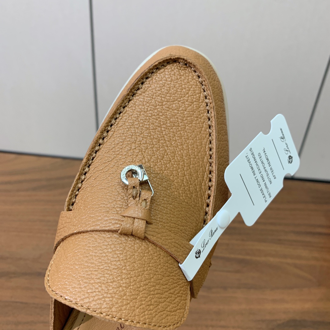 【Loro Piana】包头拖。意大利顶级羊绒复古优雅低调奢华。时尚性与皮料实用性同样兼具依然全网最高品