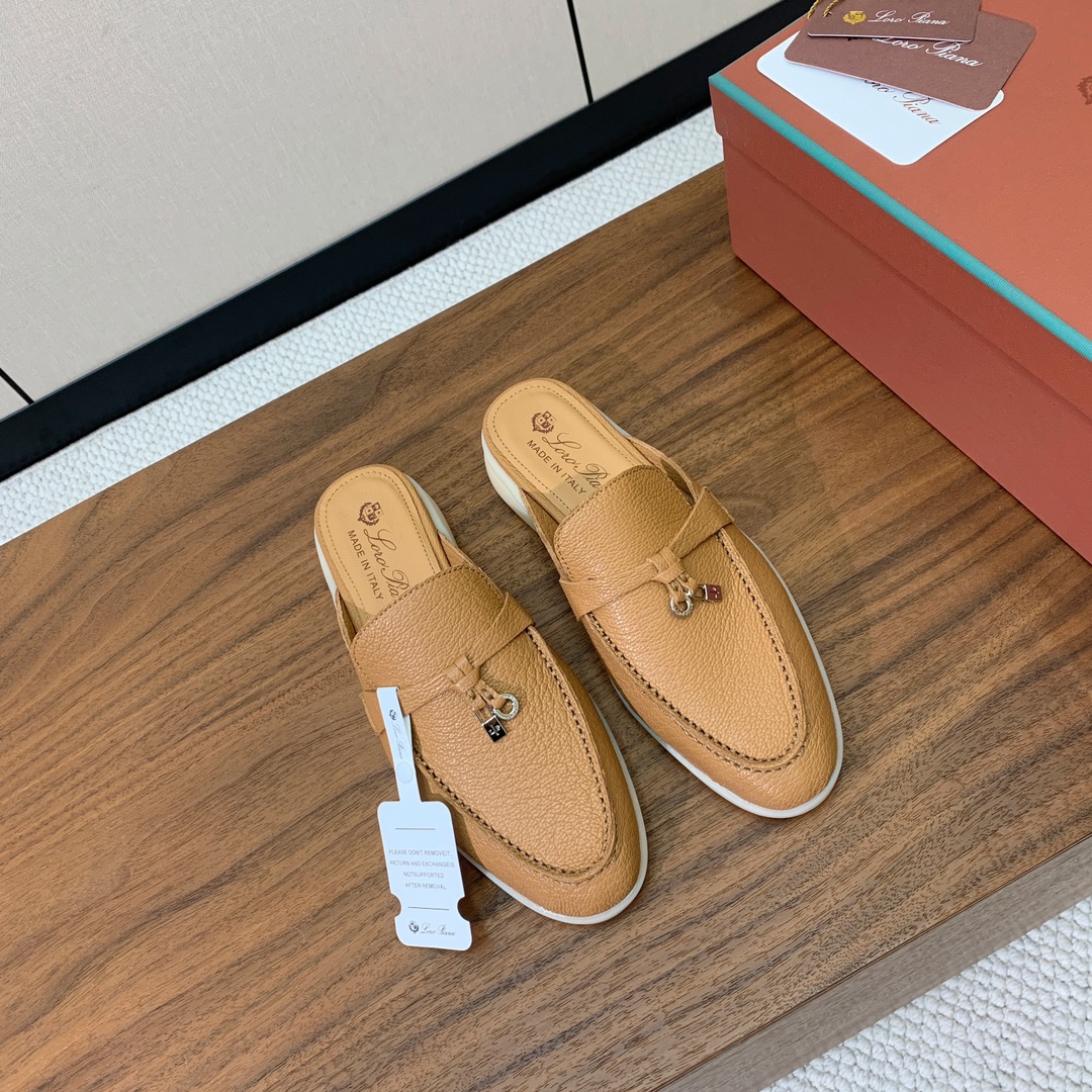 【Loro Piana】包头拖。意大利顶级羊绒复古优雅低调奢华。时尚性与皮料实用性同样兼具依然全网最高品
