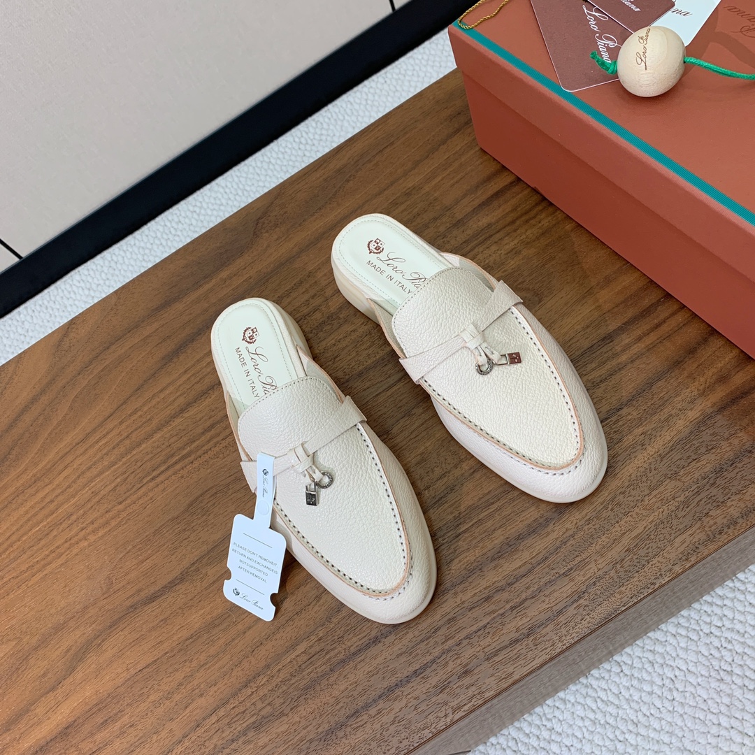 【Loro Piana】包头拖。意大利顶级羊绒复古优雅低调奢华。时尚性与皮料实用性同样兼具依然全网最高品