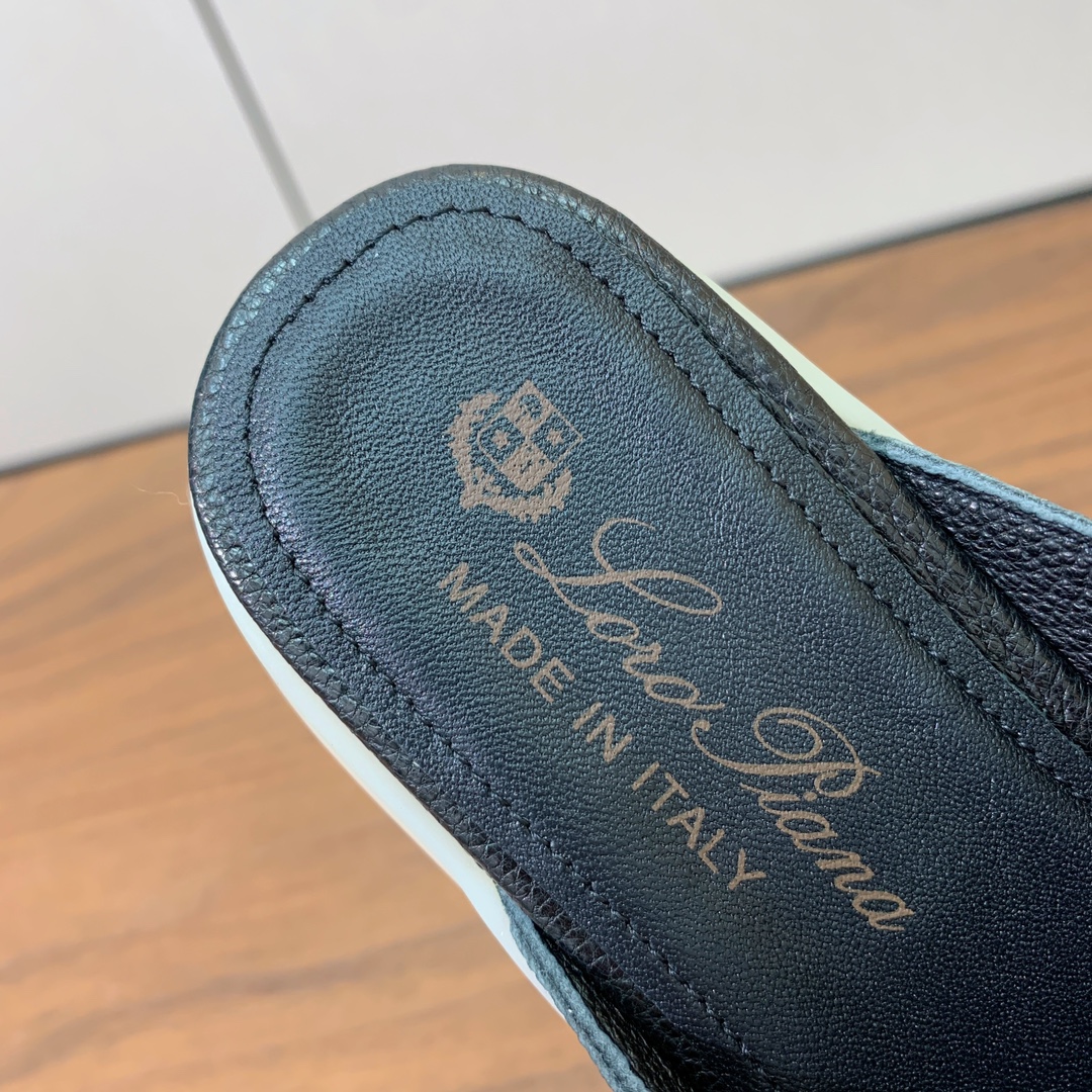 【Loro Piana】包头拖。意大利顶级羊绒复古优雅低调奢华。时尚性与皮料实用性同样兼具依然全网最高品