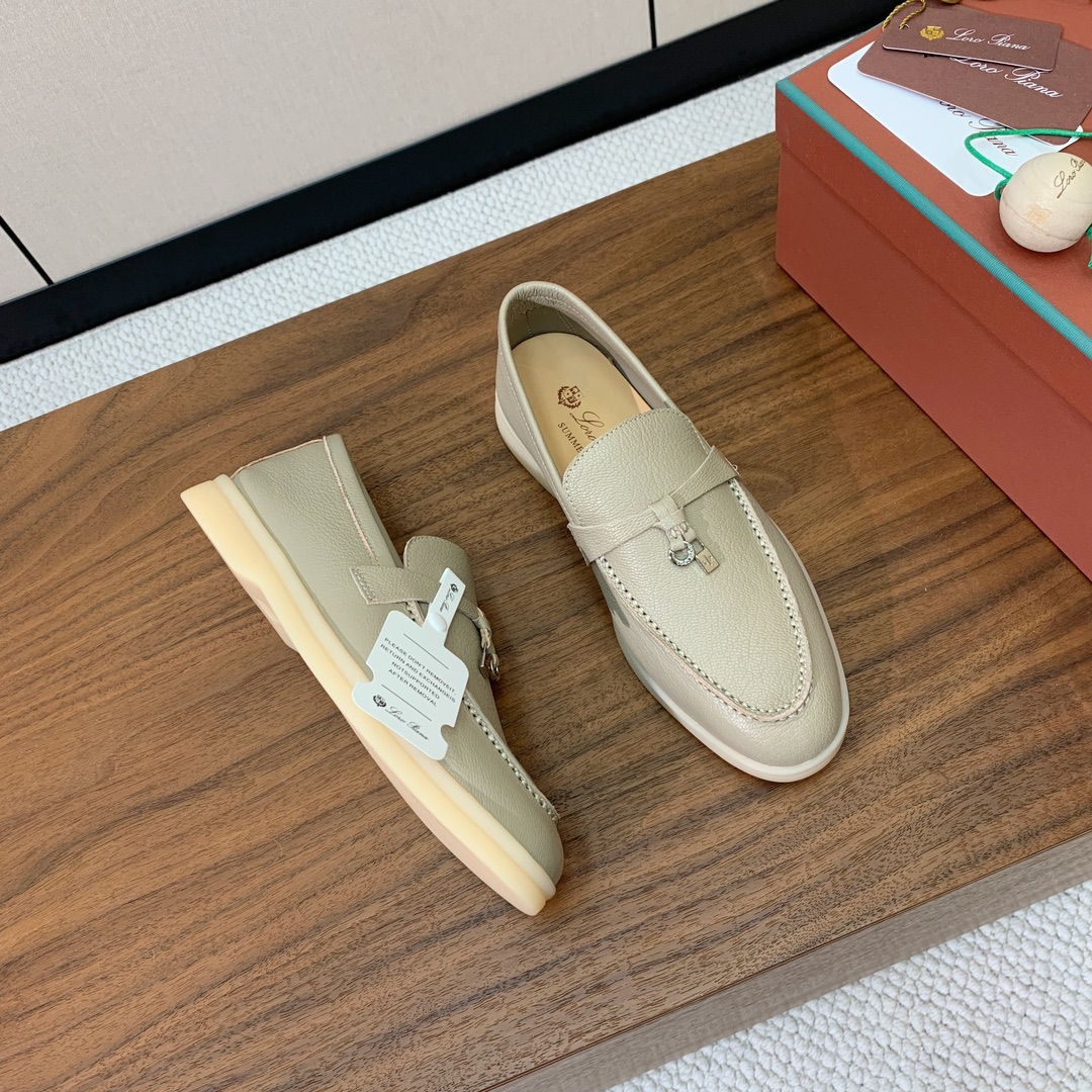 【Loro Piana】皮面乐福鞋。复古优雅低调奢华。时尚性与皮料实用性同样兼具依然全网最高品质。鞋面牛