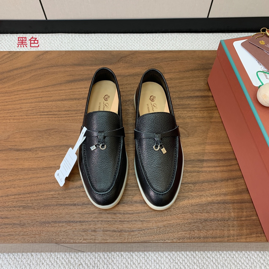 【Loro Piana】皮面乐福鞋。复古优雅低调奢华。时尚性与皮料实用性同样兼具依然全网最高品质。鞋面牛