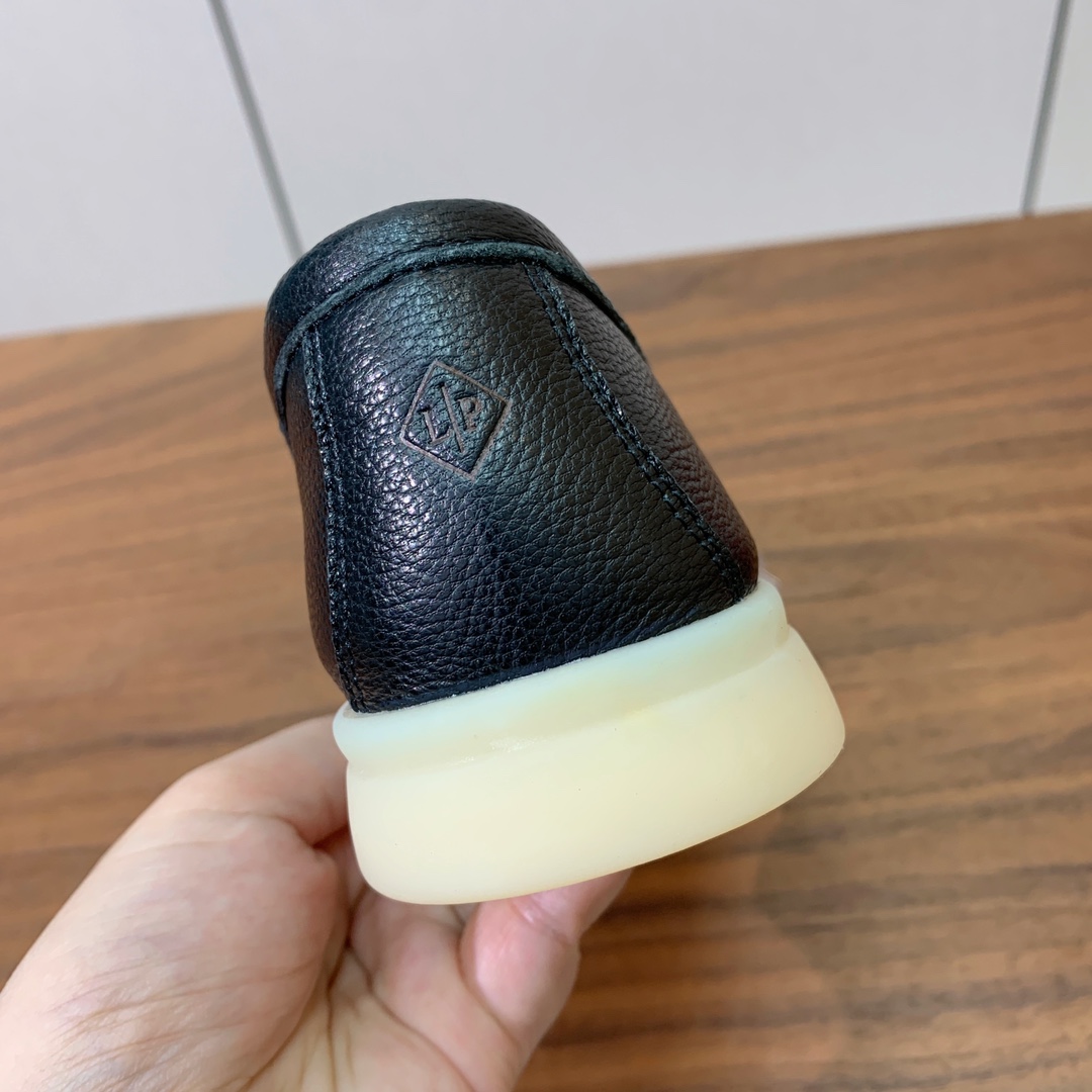 【Loro Piana】皮面乐福鞋。复古优雅低调奢华。时尚性与皮料实用性同样兼具依然全网最高品质。鞋面牛
