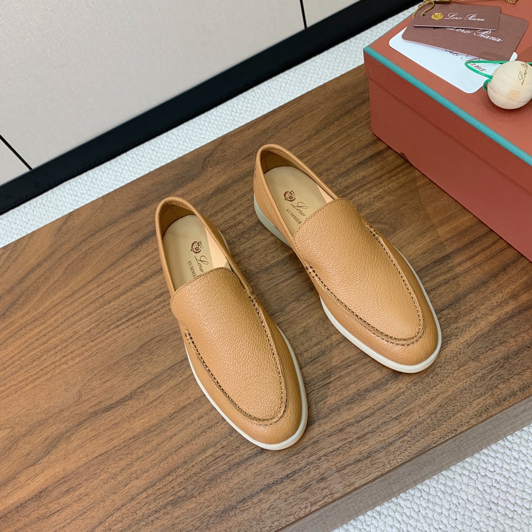 【Loro Piana】光面乐福鞋。意大利顶级羊绒复古优雅低调奢华。时尚性与皮料实用性同样兼具依然全网最