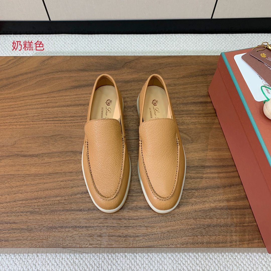 【Loro Piana】光面乐福鞋。意大利顶级羊绒复古优雅低调奢华。时尚性与皮料实用性同样兼具依然全网最