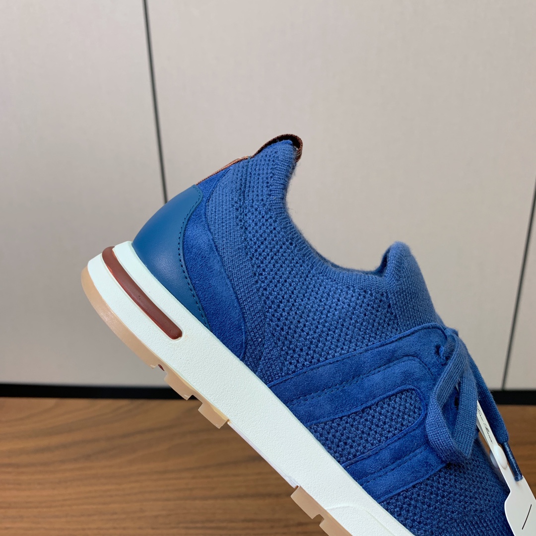 【Loro Piana】针织运动鞋。上脚轻便舒适。将功能性与低调个性风格和谐融合。打造都市着装的理想鞋履